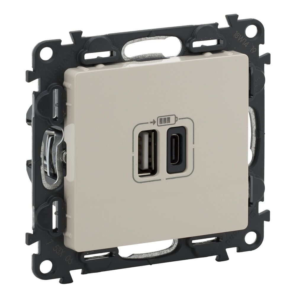 Legrand USB Ladesteckdose 753206