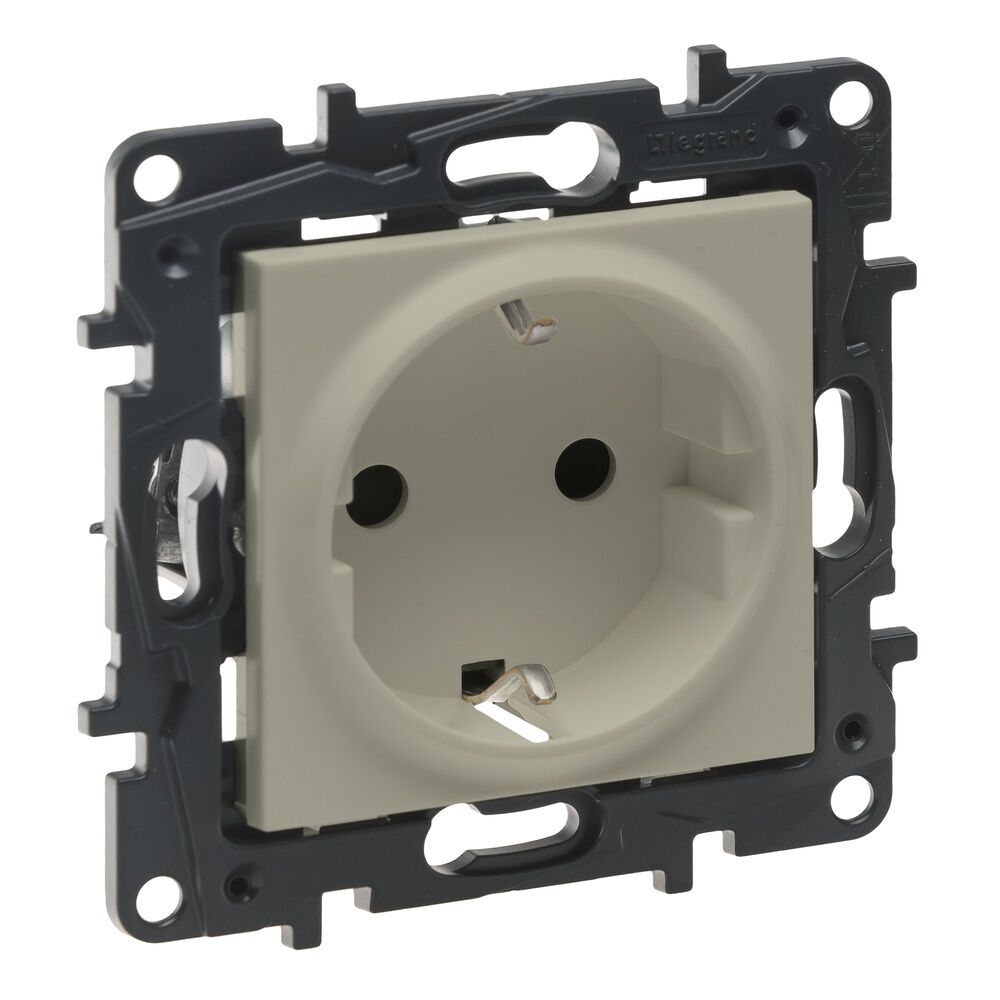 Legrand Niloe Step Schutzkontakt Steckdose 864662